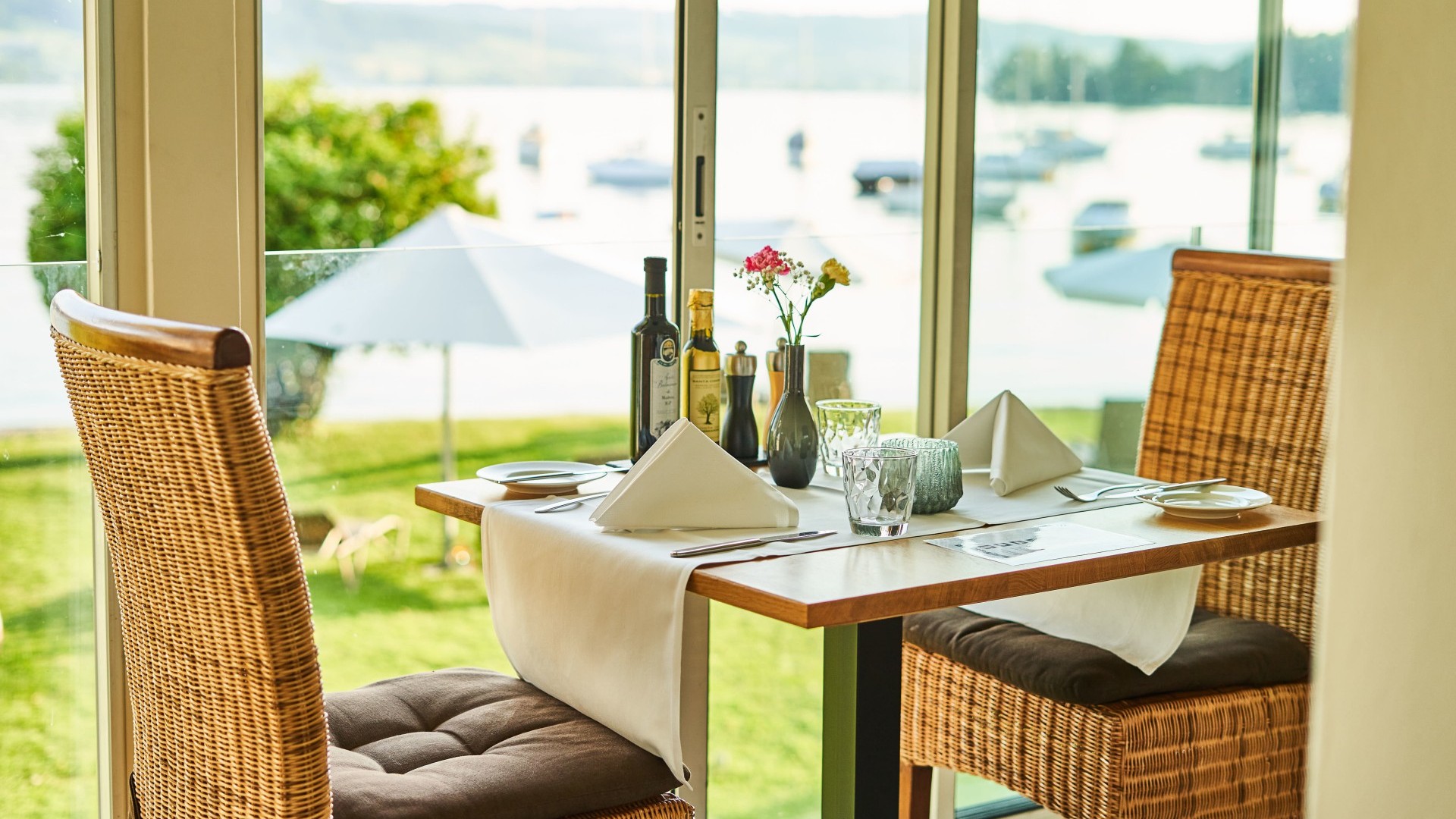 _DSC9780Seeterrasse Liegewiese kleine jpg