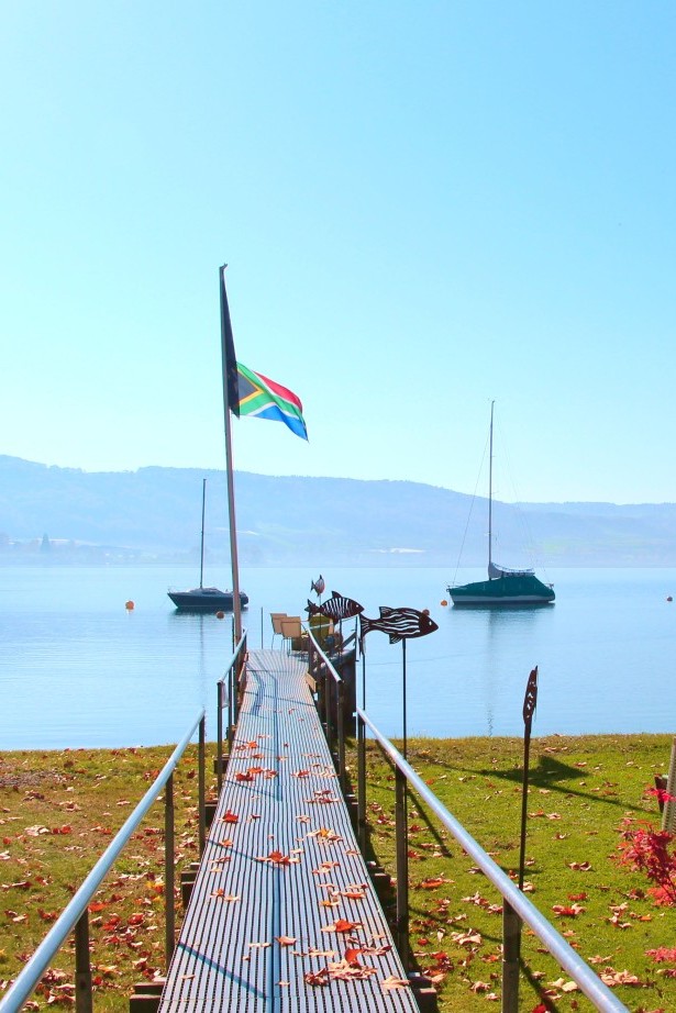 Resi_Footbridge_Autumn